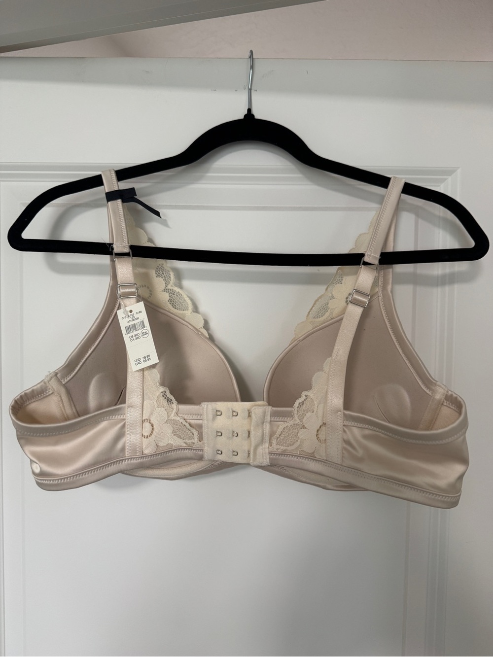 aerie Floral Lace Plunge Bra in Cream - Picture 3 of 5
